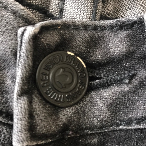 True Religion light grey straight legged - Picture 6 of 6